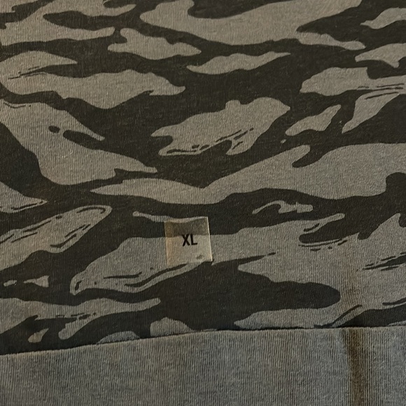 Express T-shirt NWT - Picture 2 of 5